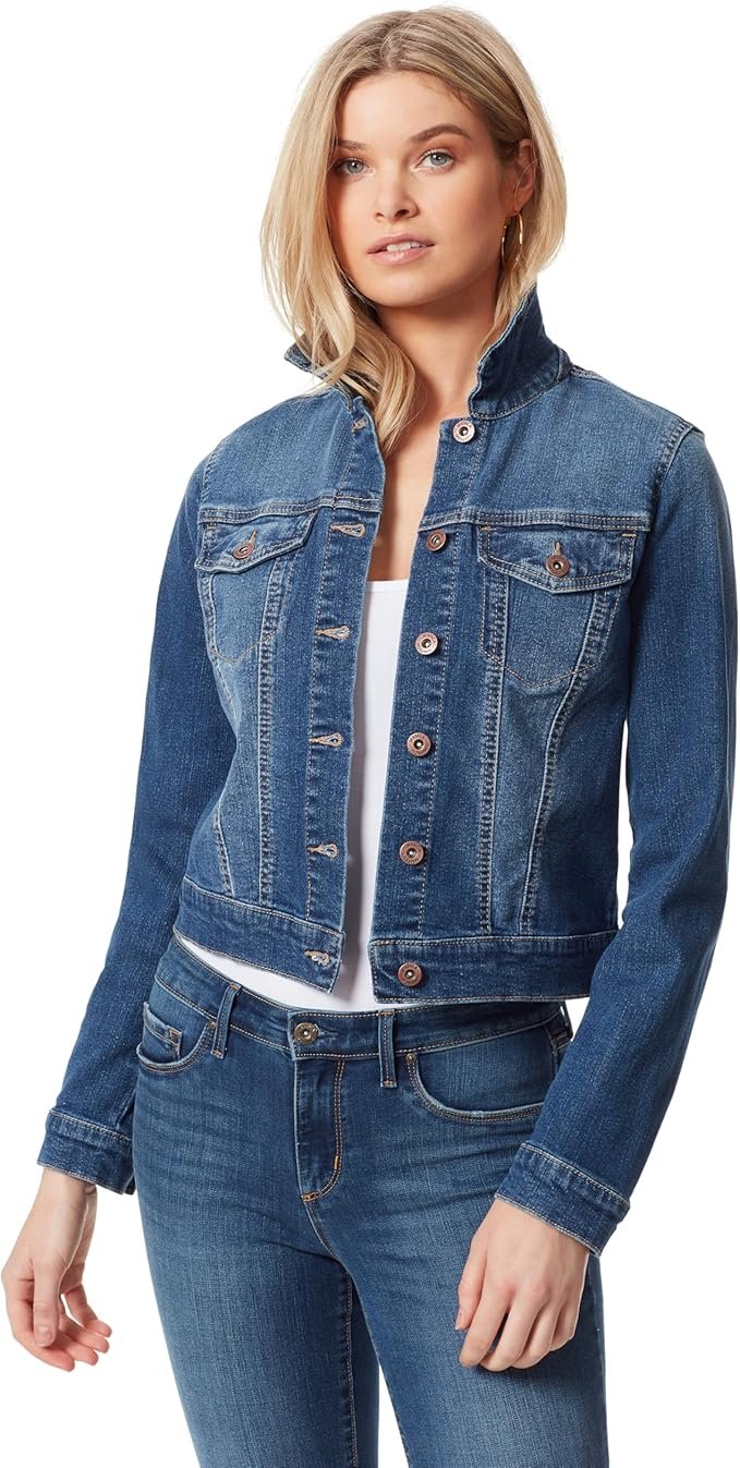 Oversized Denim Jacket for Women—The Trend Every Girl Needs